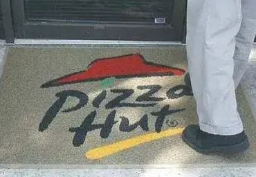 Tapete com perfil na borda Capachos Forte SP - Pizza Hut